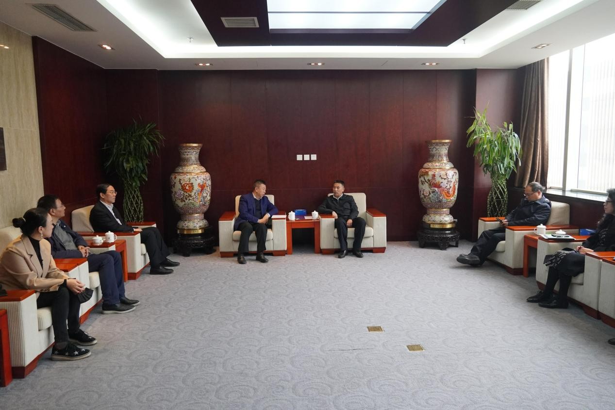 和振伟到首都国际机场临空经济区调研