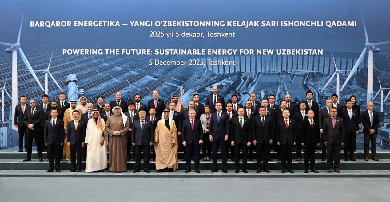 和振伟率团出席乌兹别克斯坦新能源项目启动仪式