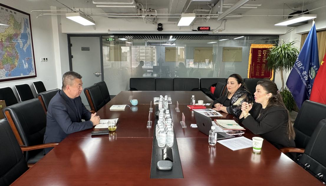 和振伟会见中阿经济合作商会负责人  